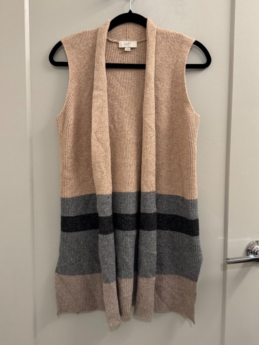 NEW Women's Size XS LOFT Short Sleeve Cardigan Professional Work Attire Sweater